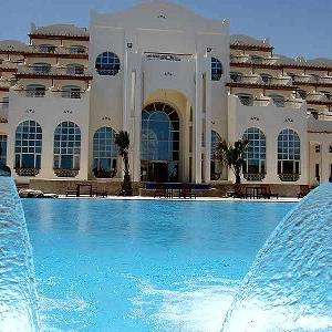 Hotel Pyramisa Blue Lagoon